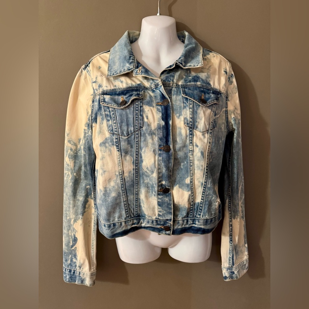 Ralph Lauren Denim & Supply Women's Bleach Dye
Distressed Trucker Jean
Jacket L